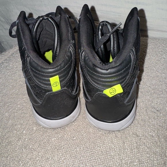 Zumba women’s sneakers size 9.5 dance shoes - Picture 5 of 5